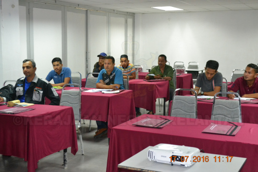 Kursus Kerja-Kerja Pembangunan Dan Operasi Hutan Kepada Pihak Swasta (6)