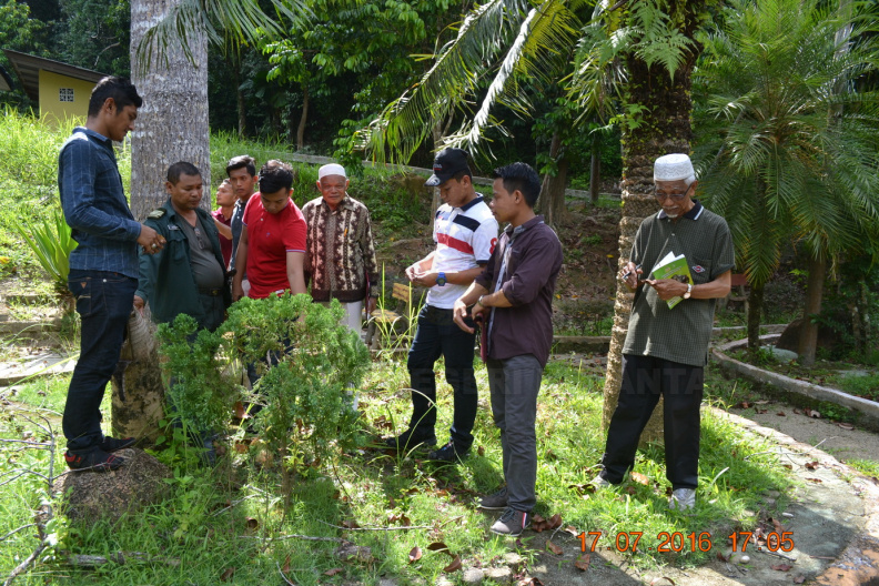 Kursus Kerja-Kerja Pembangunan Dan Operasi Hutan Kepada Pihak Swasta (14) - Kursus Kerja-Kerja Pembangunan Dan Operasi Hutan Kepada Pihak Swasta (14).JPG Kursus Kerja-Kerja Pembangunan Dan Operasi Hutan Kepada Pihak Swasta (14).JPG