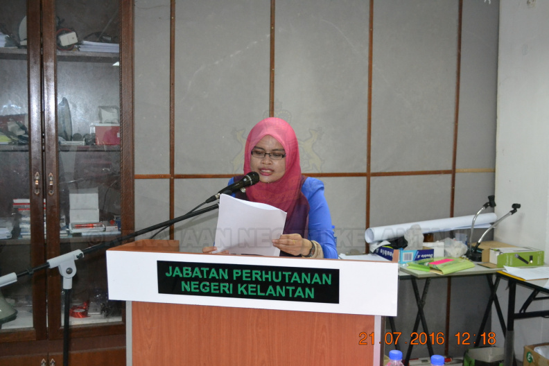 Kursus Kerja-Kerja Pembangunan Dan Operasi Hutan Kepada Pihak Swasta (26) - Kursus Kerja-Kerja Pembangunan Dan Operasi Hutan Kepada Pihak Swasta (26).JPG Kursus Kerja-Kerja Pembangunan Dan Operasi Hutan Kepada Pihak Swasta (26).JPG