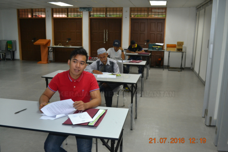Kursus Kerja-Kerja Pembangunan Dan Operasi Hutan Kepada Pihak Swasta (28) - Kursus Kerja-Kerja Pembangunan Dan Operasi Hutan Kepada Pihak Swasta (28).JPG Kursus Kerja-Kerja Pembangunan Dan Operasi Hutan Kepada Pihak Swasta (28).JPG