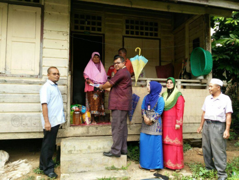 2016 / Majlis Penyerahan Bantuan Ramadhan Oleh Majlis Orang-Orang Besar DiRaja Kelantan Untuk Keluarga Miskin di Jajahan Gua Musang