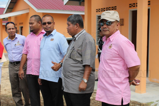 2016 / Lawatan YBM Tengku Temenggong Kelantan ke Penempatan Rumah Mangsa Banjir Kg Tanah Puteh, Gua Musang pada 21 September 2016