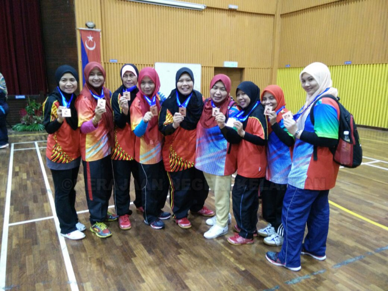 Peserta kontinjen S.U.K Kelantan bersama pingat masing-masing meraikan kejayaan
Sukan S.U.K seMalaysia
21-25 September 2016
Johor Bahru IMG-20160928-WA0002.jpg