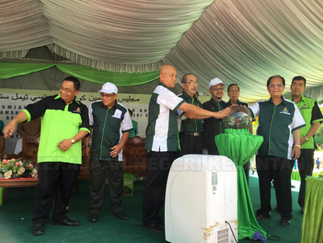 Penanaman Pokok di Jedok (2)