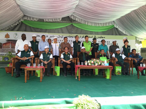 Penanaman Pokok di Jedok (4)