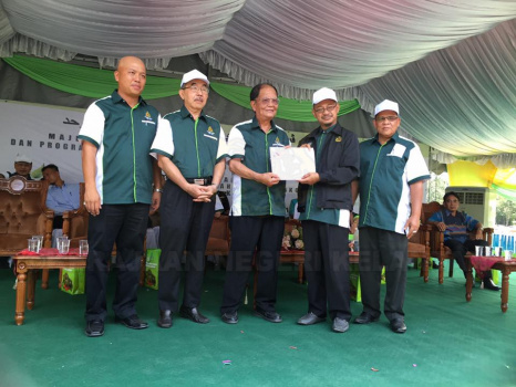 Penanaman Pokok di Jedok (7)