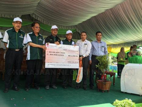 Penanaman Pokok di Jedok (8)