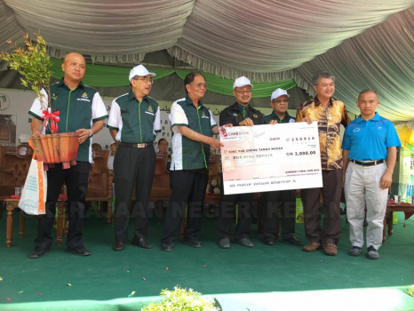 Penanaman Pokok di Jedok (18)