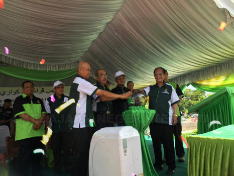 Penanaman Pokok di Jedok (24)