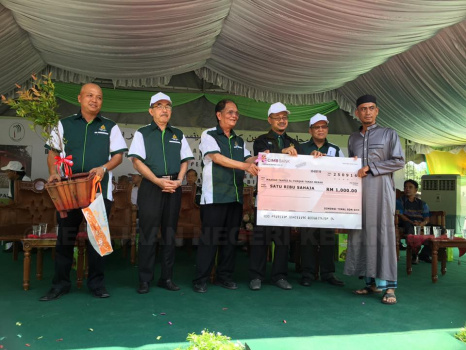 Penanaman Pokok di Jedok (28)
