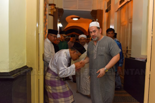 KEBERANGKATAN TIBA KEBAWAH DULI YANG MAHA MULIA SULTAN MUHAMMAD V 