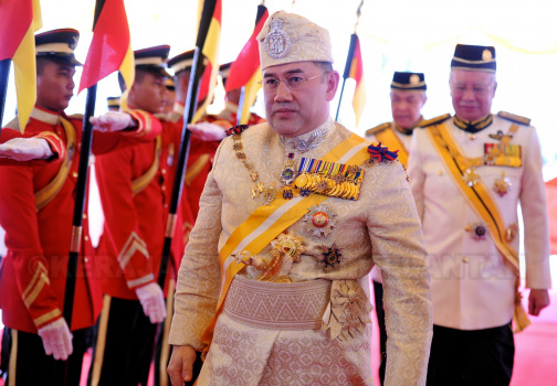 KL14 131216 AGONG