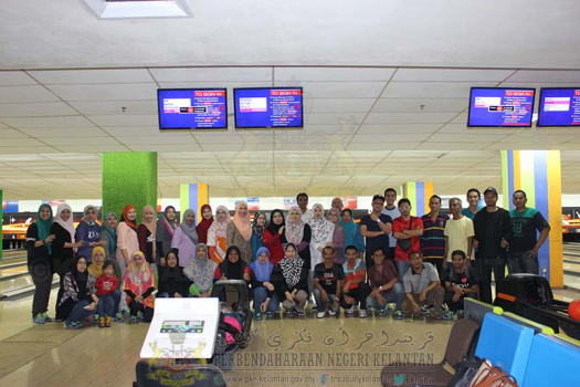 Tournament Tenpin Bowling