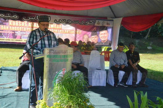 KURSUS ASAS MENEMBAK PEGAWAI DAN ANGGOTA PENGUATKUASA PBT KELANTAN 2017: 09 Rejab  1438H / 06 April 2017 