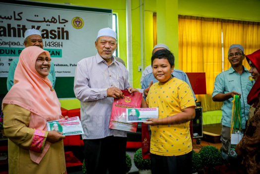 20170506 Sumbangan Baju Raya & Duit Raya Anaka Yatim Dun Pasir Pekan 2017