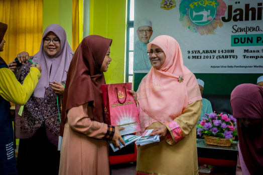 20170506 Sumbangan Baju Raya & Duit Raya Anaka Yatim Dun Pasir Pekan 2017