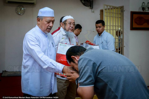Majlis Penyampaian Sumbangan Kepada Asnaf