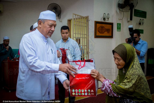 Majlis Penyampaian Sumbangan Kepada Asnaf