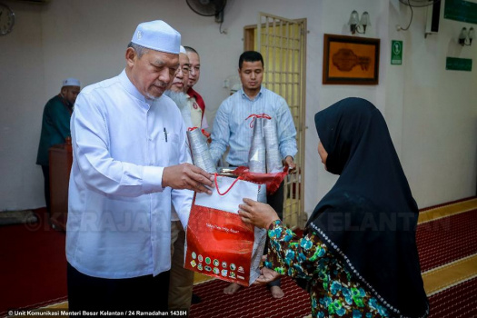 Majlis Penyampaian Sumbangan Kepada Asnaf