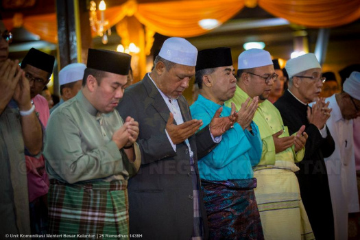 Majlis Berbuka Puasa di Istana Balai Besar