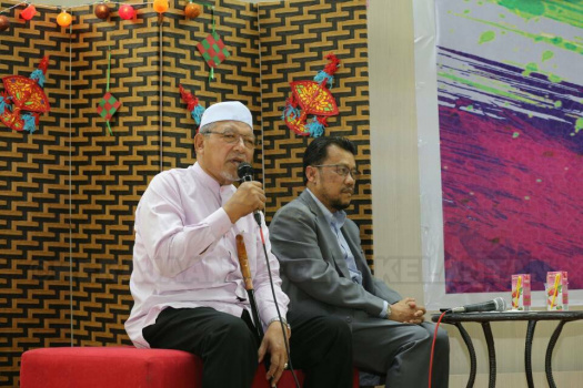 Slot Momen Menteri Besar Bersama Sukarelawan Ijtimak