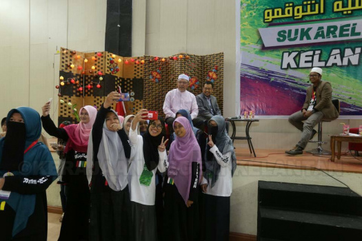 Slot Momen Menteri Besar Bersama Sukarelawan Ijtimak