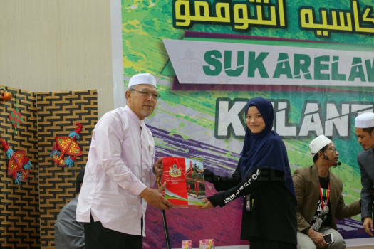 Slot Momen Menteri Besar Bersama Sukarelawan Ijtimak