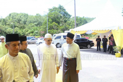 Keberangkatan YMM Pemangku Raja Solat Fardu Jumaat