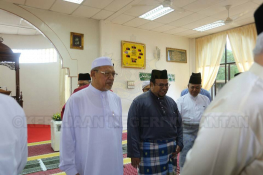 Keberangkatan YMM Pemangku Raja Solat Fardu Jumaat
