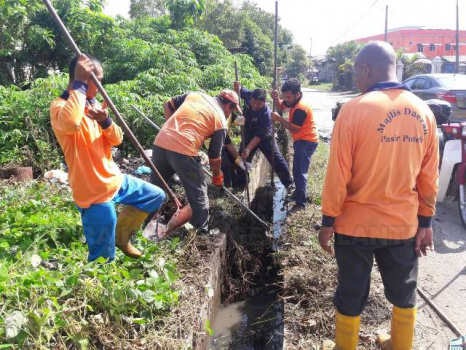 Majlis Daerah Pasir Puteh