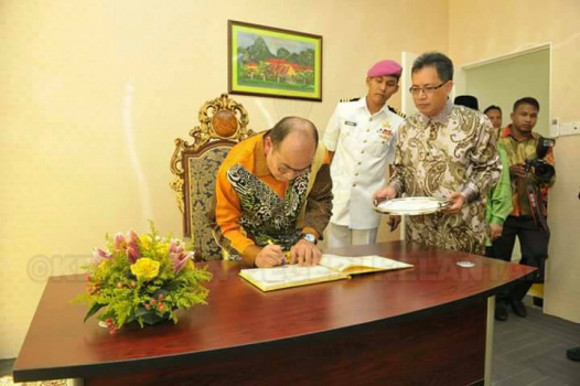 Majlis Perasmian Bangunan Pejabat Majlis Daerah Gua Musang