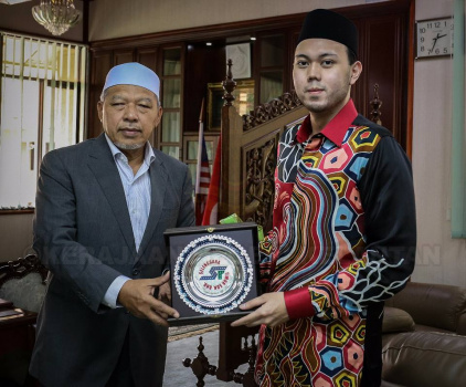 Kunjungan Hormat daripada Pengerusi Syarikat Selenggara Timur Sdn. Bhd. 
