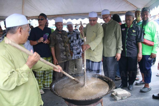 Majlis Kacau Bubur Asyura Sempena Sambutan 27 Tahun Kelantan Membangun Bersama Islam