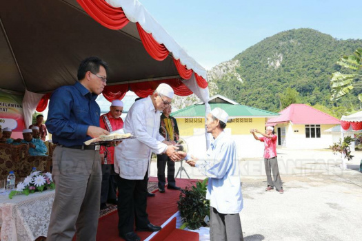 Program Pemukiman Menteri Besar dan Kepimpinan Kerajaan Negeri di Jajahan Gua Musang 