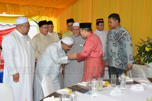 Solat Jumaat dan Jamuan Rakyat Sempena Hari Keputeraan 