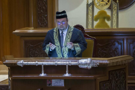 Persidangan Kali Ketiga (Belanjawan) Bagi Tempoh Penggal Kelima Dewan Negeri Kelantan Yang Ke-13 Tahun 2017 (Hari Kedua)