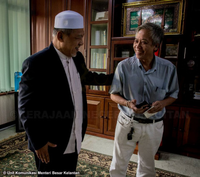 Penyerahan Sumbangan Kepada Persatuan Foo Kelantan