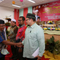 Majlis Penyerahan Surat Hakmilik Tanah kepada Peneroka-Peneroka Felda Kemahang 2&3
