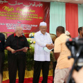 Majlis Penyerahan Surat Hakmilik Tanah kepada Peneroka-Peneroka Felda Kemahang 2&3