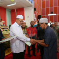 Majlis Penyerahan Surat Hakmilik Tanah kepada Peneroka-Peneroka Felda Kemahang 2&3