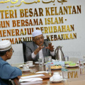 Penyerahan Sumbangan kepada Tabung Serambi Mekah oleh Persatuan Pegawai dan Kakitangan Masjid 