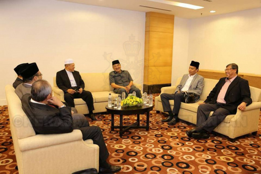 Majlis Menandatangani Perjanjian Usahasama Antara Yayasan Islam Kelantan (YIK) dan Yayasan Dunia Melayu Dunia Islam (YDMDI)