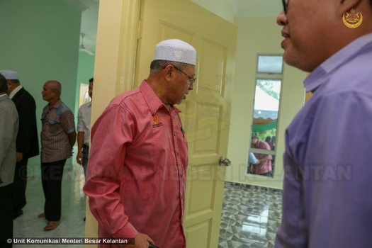 Majlis Penyerahan Kunci Rumah Sumbangan kepada Johan Qari Tilawah Peringkat Antarabangsa 2016