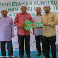 Majlis Penyerahan Kunci Rumah Sumbangan kepada Johan Qari Tilawah Peringkat Antarabangsa 2016