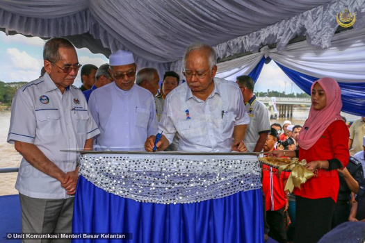 Majlis Pecah Tanah Projek Pembangunan Lembangan Sungai Bersepadu (PLSB) Sungai Kelantan Fasa 1 