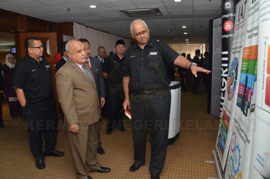 19 JAMADIL’AWAL 1439H/05 FEBRUARI 2018 PROGRAM ROADSHOW INTEGRITI PERINGKAT NEGERI KELANTAN DI DEWAN BUNGA TERATAI, KOMPLEKS KOTA DARULNAIM