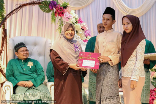 Majlis Raikan Cinta dan Penyampaian Cek Perdana Skim Gerbang Az-Ziwaj