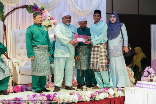 Majlis Raikan Cinta dan Penyampaian Cek Perdana Skim Gerbang Az-Ziwaj