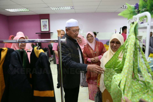 Pelancaran Pusat Latihan Wanita OKU dan Armalah 