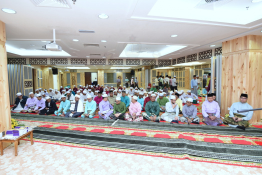 MAJLIS SOLAT HAJAT DAN DOA SELAMAT BLOK 8, KOMPLEKS KOTA DARULNAIM